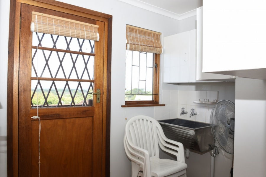 4 Bedroom Property for Sale in Heuningkloof Western Cape